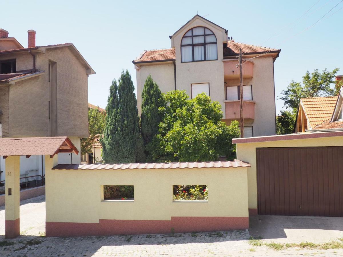 Guest House Stefanovic Vranje Exteriör bild